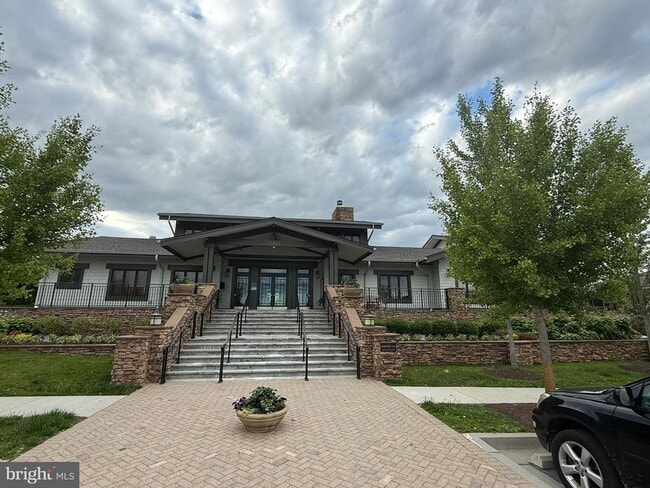 Building Photo - 23520 Overlook Park Dr