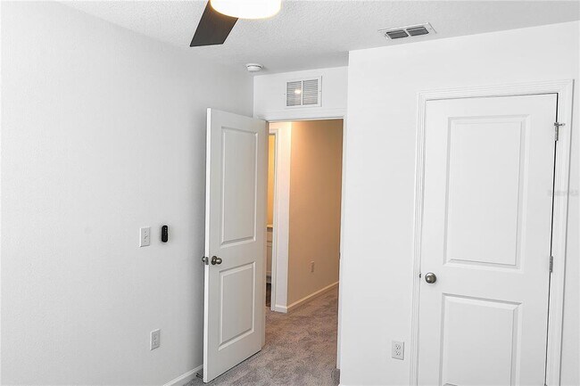 Building Photo - 38061 Elby Ln