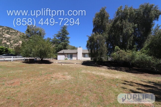 Building Photo - 15938 Caras Ct