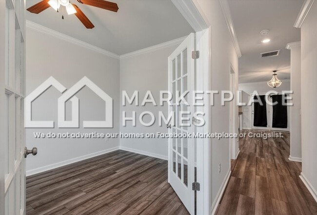 Building Photo - 296 Torslanda Ln