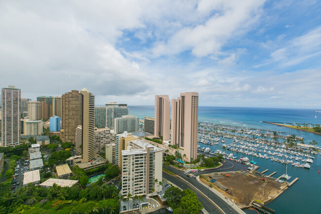 Building Photo - 1650 Ala Moana Blvd