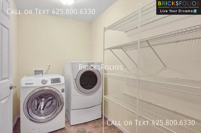 Building Photo - 22581 NE 96th St