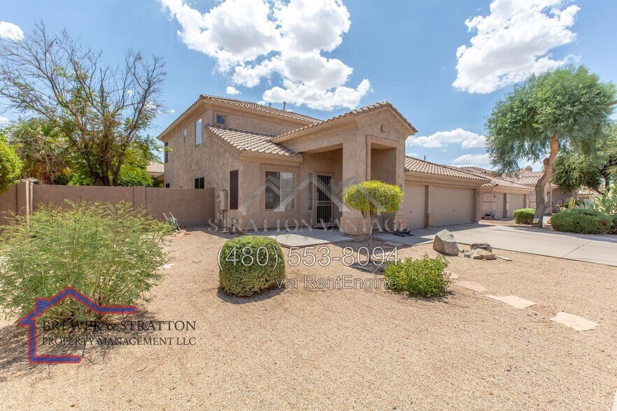 Building Photo - 1373 W Longhorn Dr
