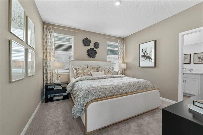 Building Photo - 3061 Cambridge Ml St