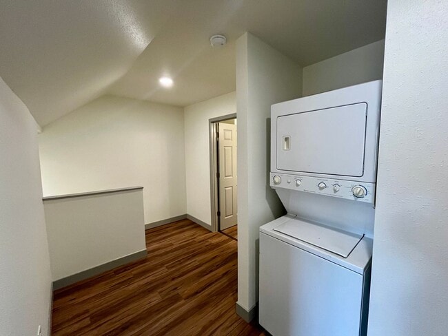 Building Photo - 3 Bed 1.5 Bath Single Family Home in Wausau