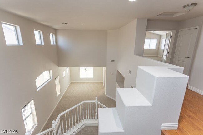 Building Photo - 313 Gemstone Hill Ave