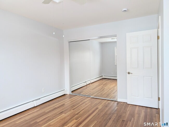 Building Photo - 15 Cherry Hill Dr