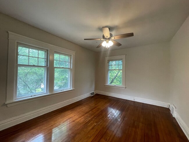 Building Photo - 1725 Compton Rd