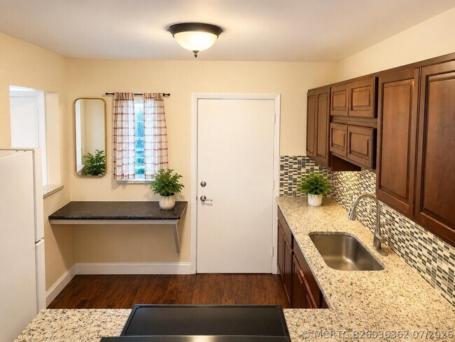 Building Photo - 4500 N Flagler Dr