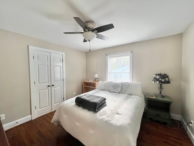 Building Photo - Newly Remodeled 2 BD, 2BA Raleigh Home wit...