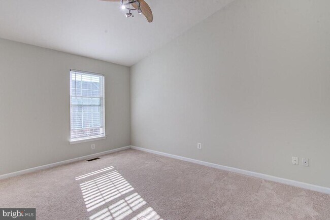 Building Photo - 42797 Flannigan Terrace