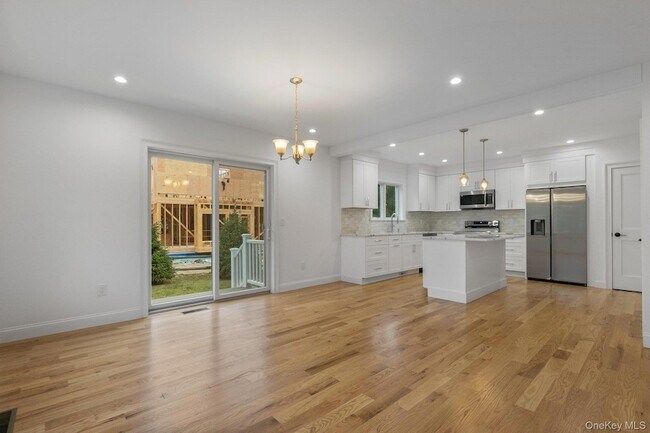 Building Photo - 65 Paulding Ln