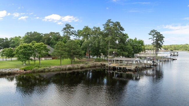 Building Photo - 2300 Greenwing Ct
