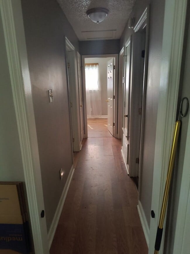 Building Photo - Single Family Home for Rent