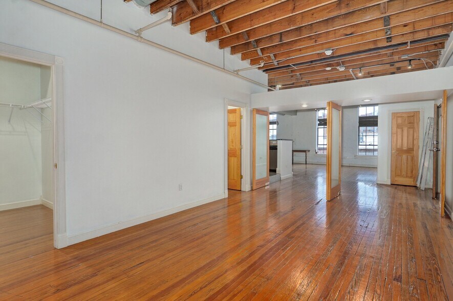 Building Photo - 312 S Campbell Ave