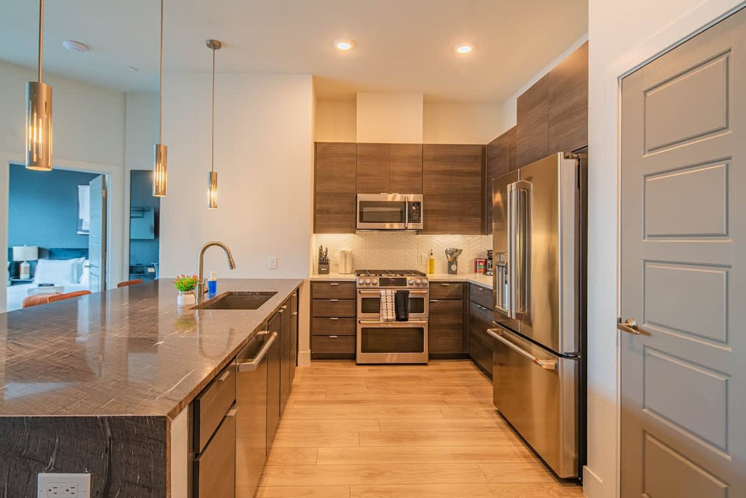 Building Photo - 15501 N Dial Blvd