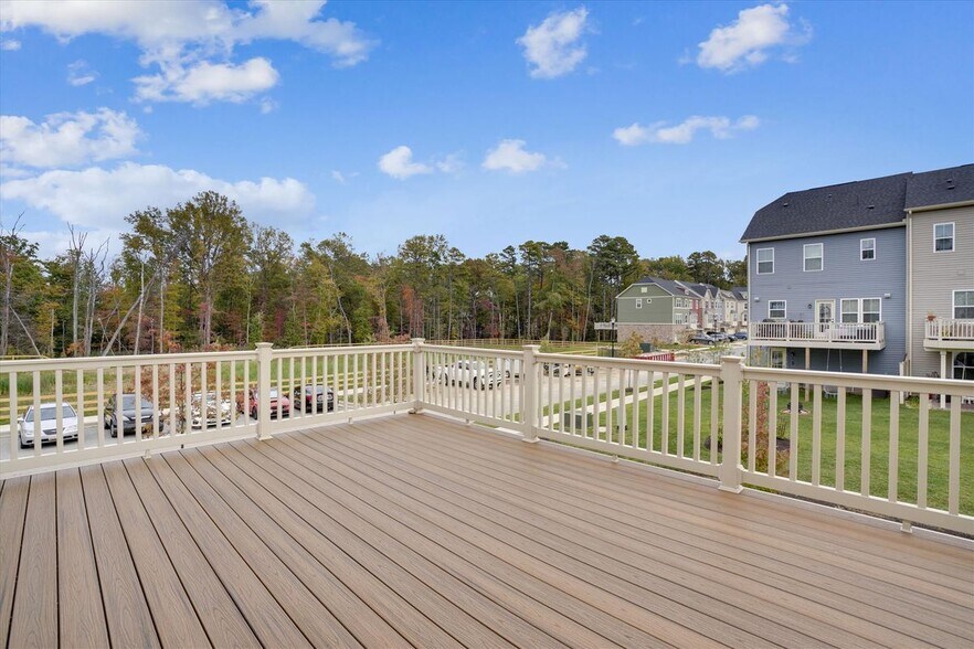 Building Photo - 8303 Encore Dr