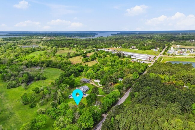 Building Photo - 11757 Calvary Rd