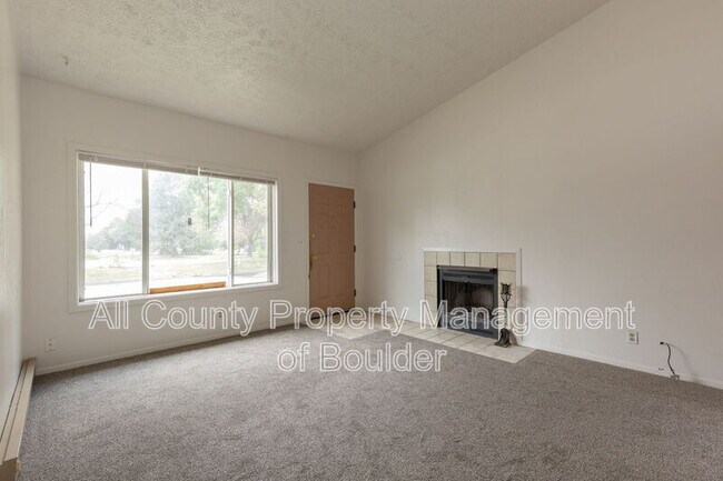 Building Photo - 841 Crisman Dr