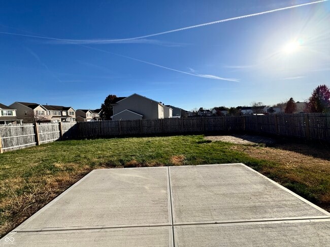 Building Photo - 3658 Pickwick Cir