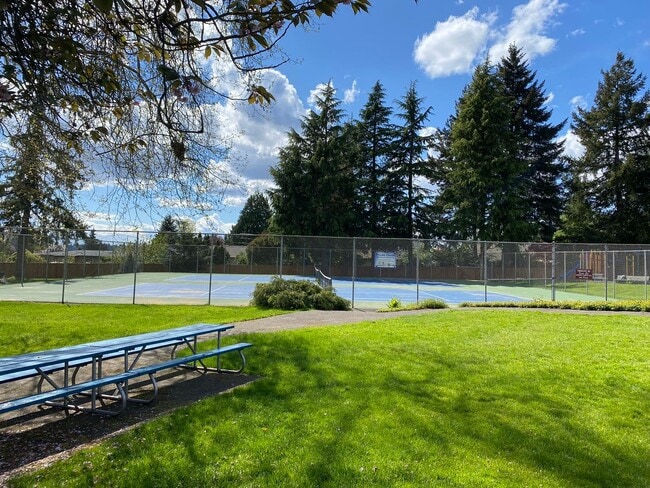 Building Photo - 3Bd/1.5Ba Kirkland House
