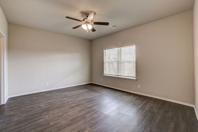 Building Photo - 3/2/2 Brand New Luxury Patio Home