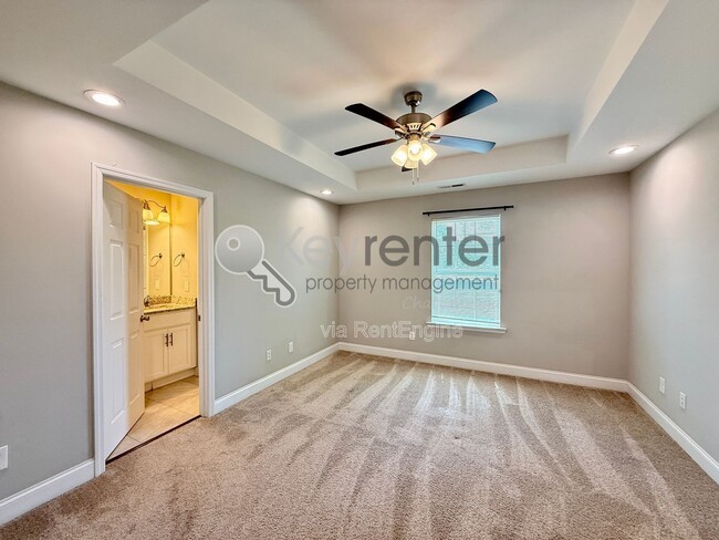 Building Photo - 2214 E 14th St