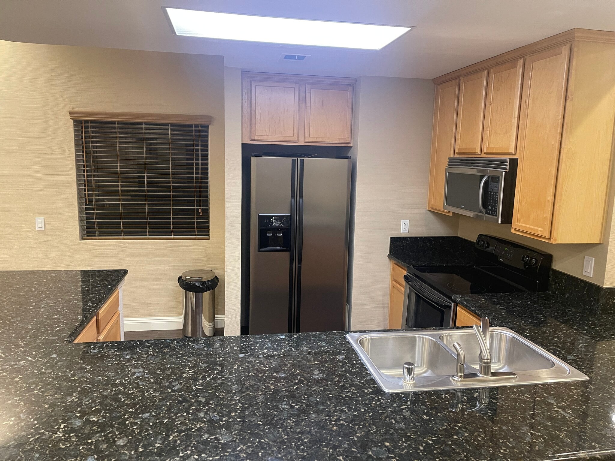 Building Photo - 2525 San Gabriel Way