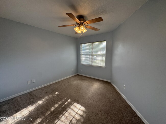 Building Photo - 7701 Leesburg Dr S