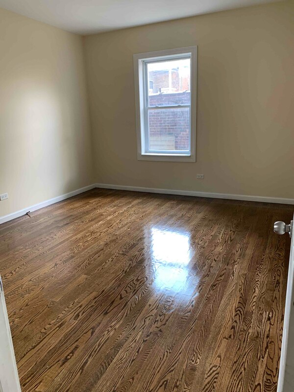 Building Photo - 7219 S Langley Ave