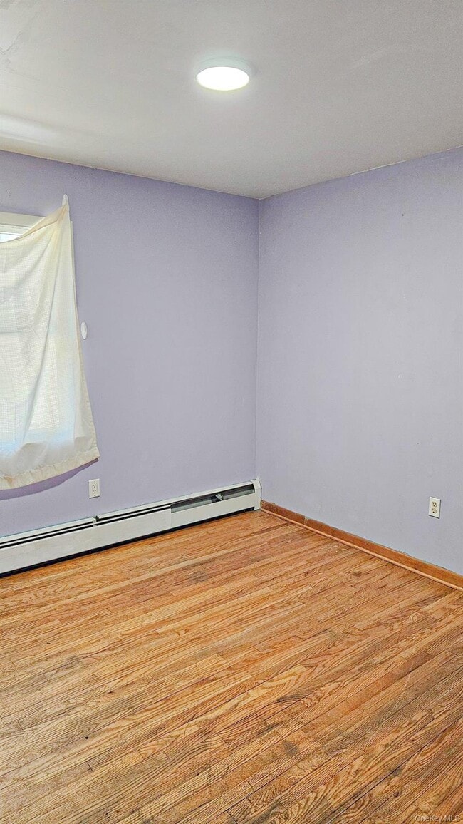 Building Photo - 225 Monhagen Ave