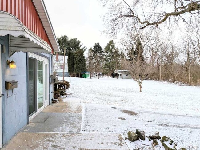 Building Photo - 139 Canal St W