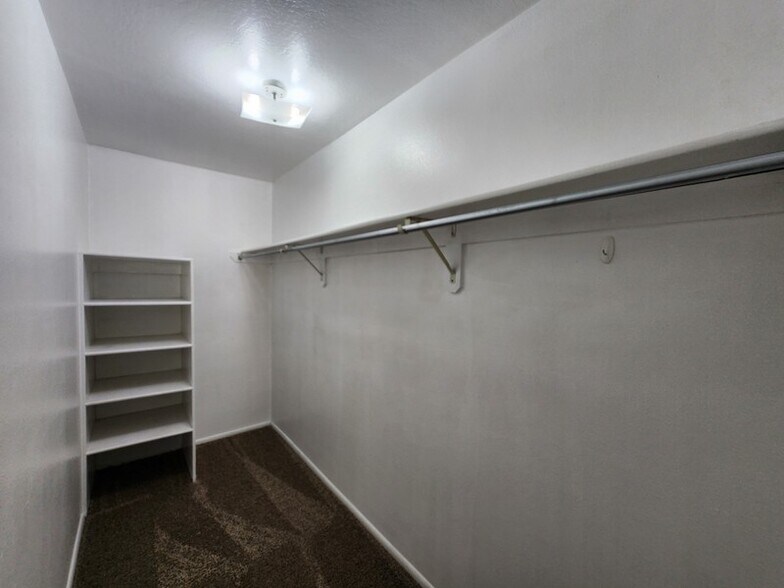 Building Photo - 3534 S 300 E