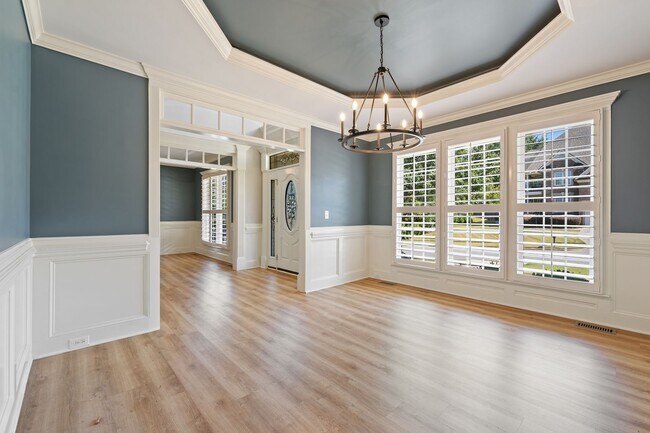 Building Photo - Apex Rental with Renovated Attic, Screened...