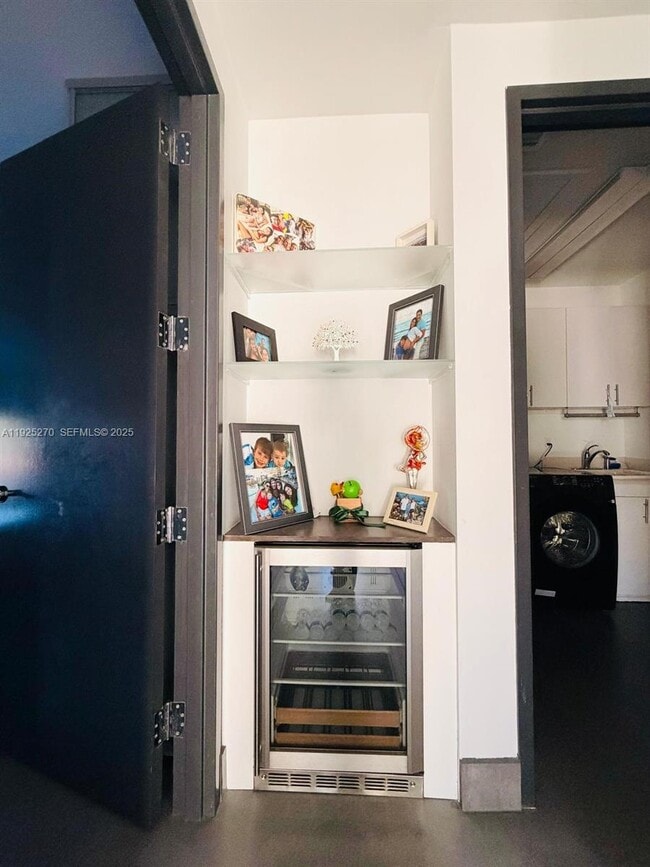 Building Photo - 21025 NE 38th Ave