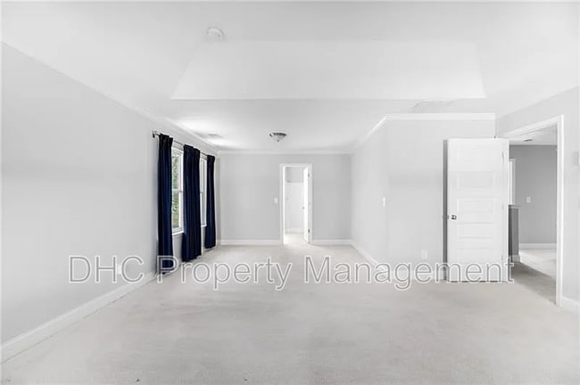 Building Photo - 1765 Stoney Creek Dr SE