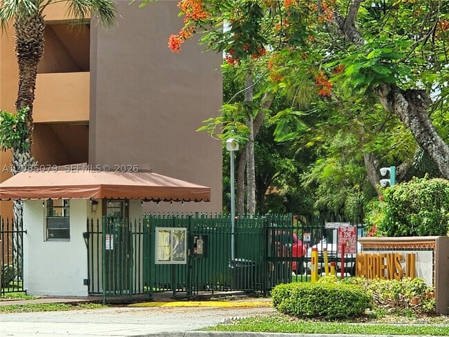 Building Photo - 9440 W Flagler St