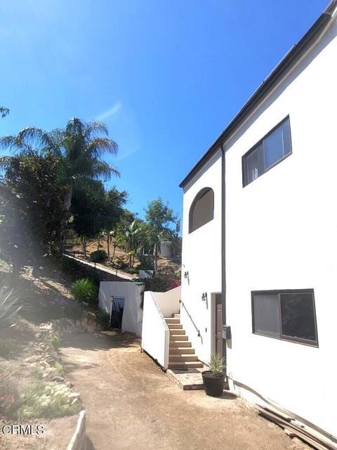 Building Photo - 1450 Topa View Terrace