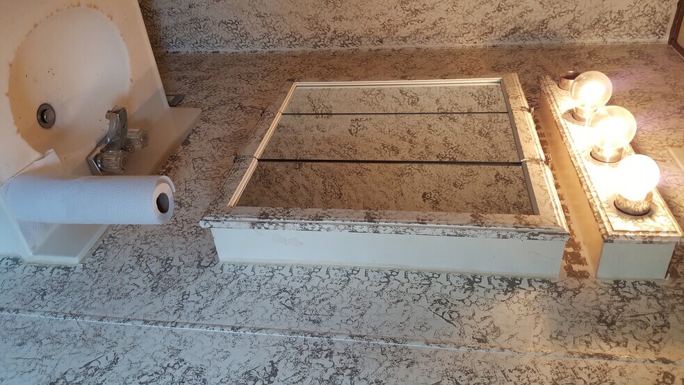 Building Photo - 430 New St