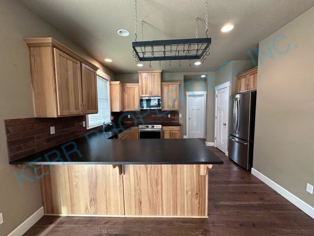 Building Photo - 1775 NE Currin Creek Dr