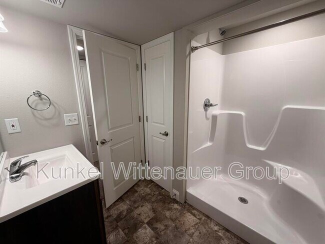 Building Photo - 8401-E ALLIED WAY