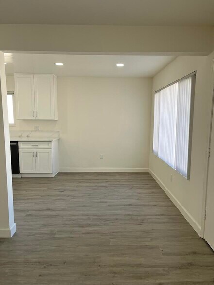 Dining Area - 18371 Patterson Ln