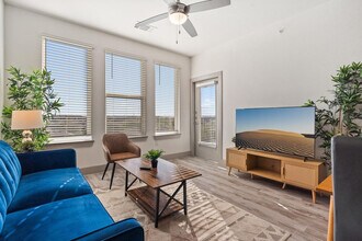 Building Photo - 12100 1/2 Ferrystone Glen Drive-SI ID1343249P