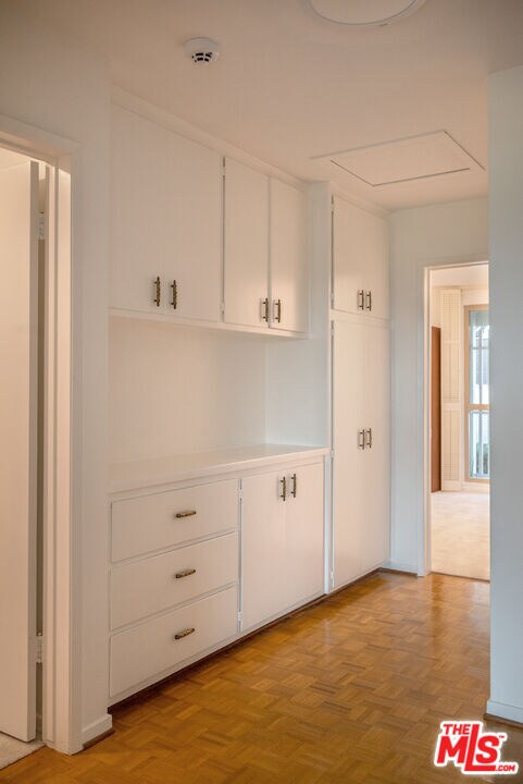 Building Photo - 2701 Lake Hollywood Dr