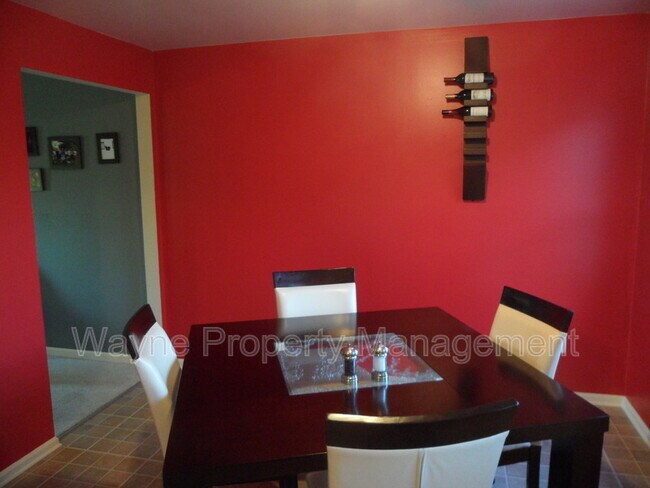 Building Photo - 112 Virginia Ave