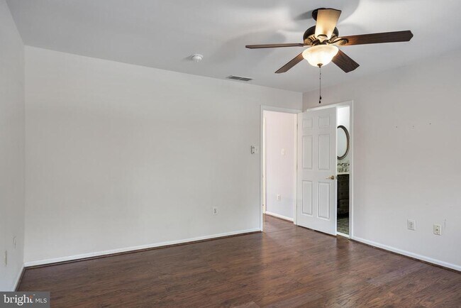 Building Photo - 67 Hearthstone Ln