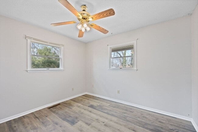 Building Photo - 3-Bedroom Home in Summerside with Fenced Yard & Extra Storage