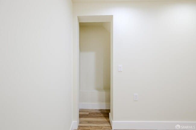 Building Photo - 2371 30th Ave