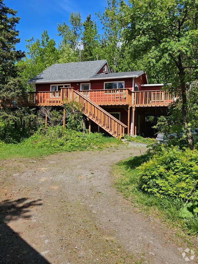 Building Photo - Nestled in beautiful Alaskan Wilderness