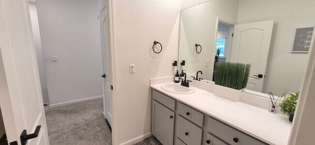 Building Photo - Tastefully Done & Stunning Place to Call Home